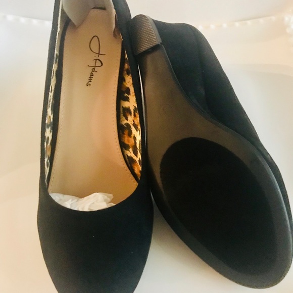 New black “suede” wedges - Picture 3 of 4